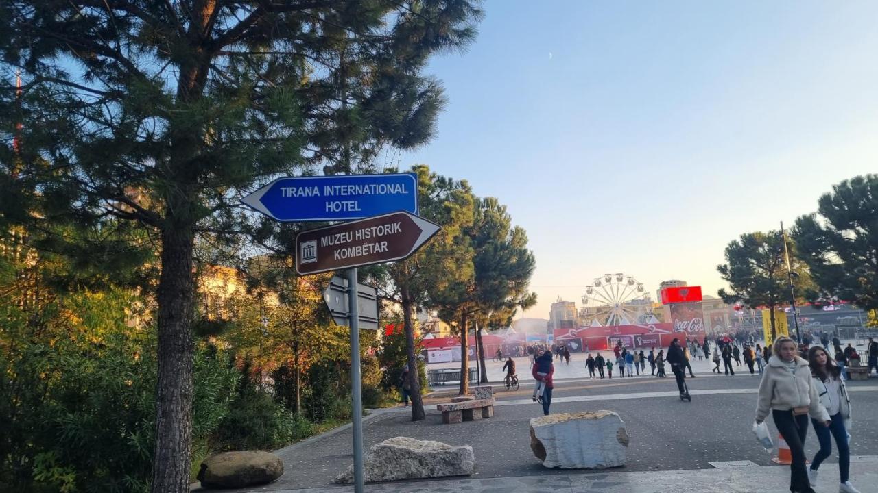 Tirana Inn Hotel Bagian luar foto