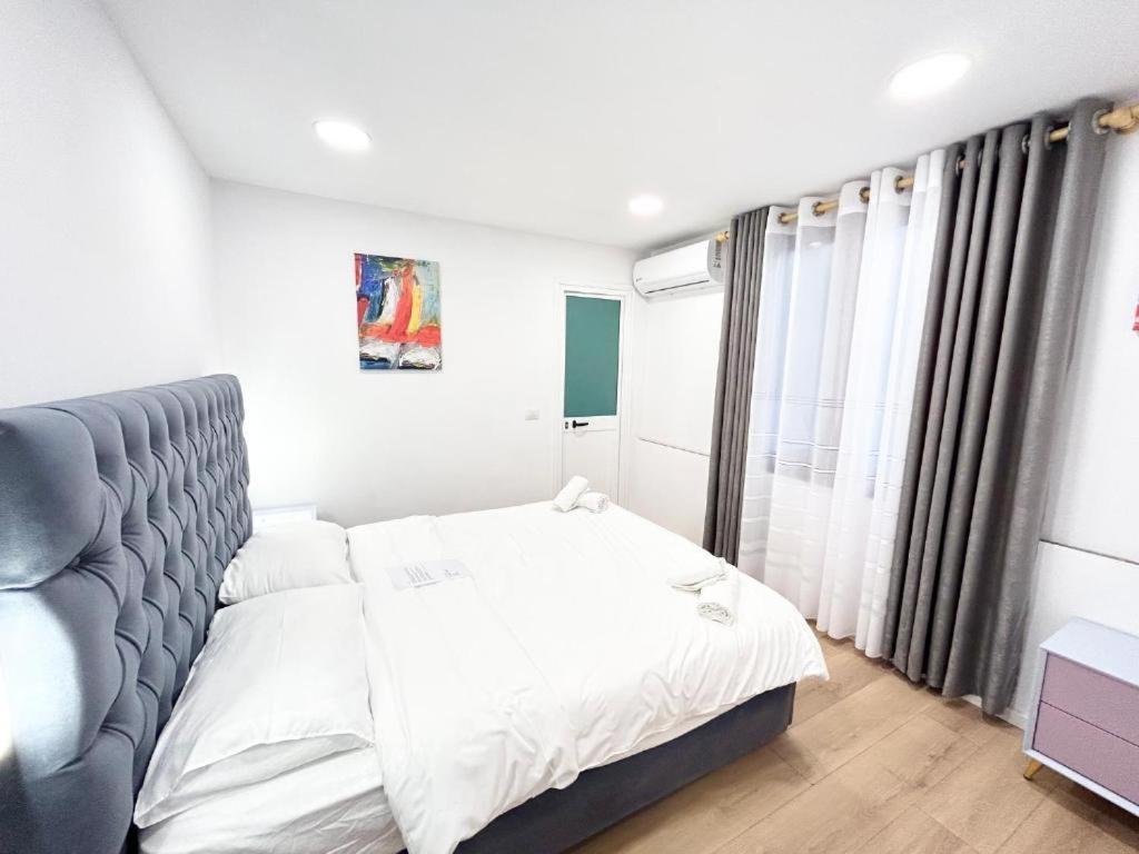 Tirana Inn Hotel Bagian luar foto