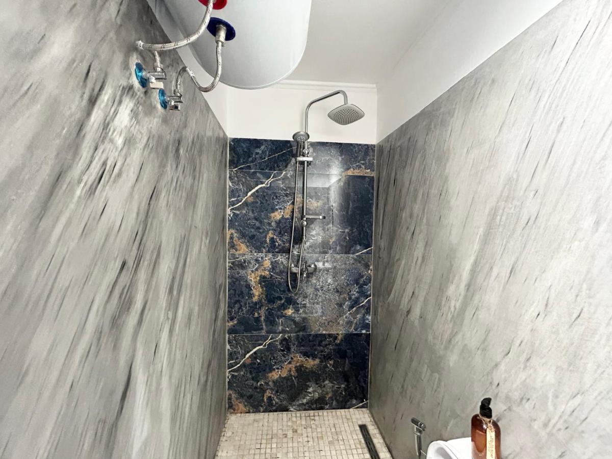 Tirana Inn Hotel Bagian luar foto