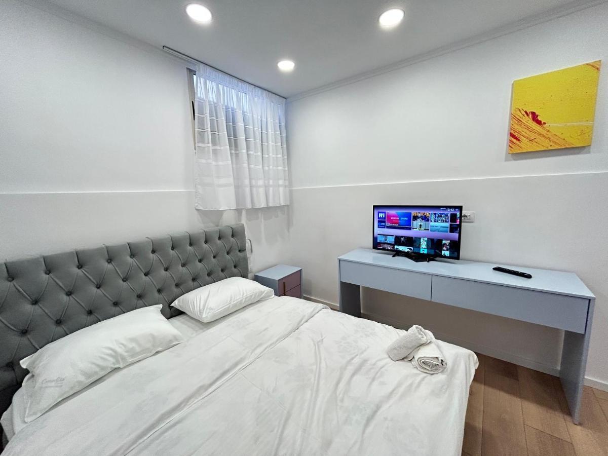Tirana Inn Hotel Bagian luar foto