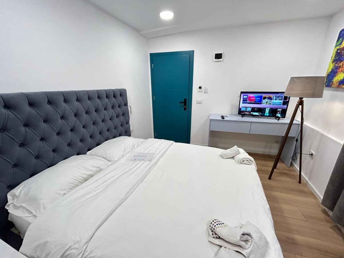 Tirana Inn Hotel Bagian luar foto