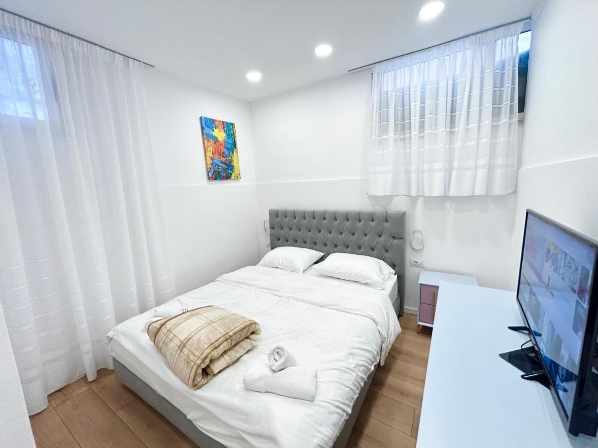 Tirana Inn Hotel Bagian luar foto