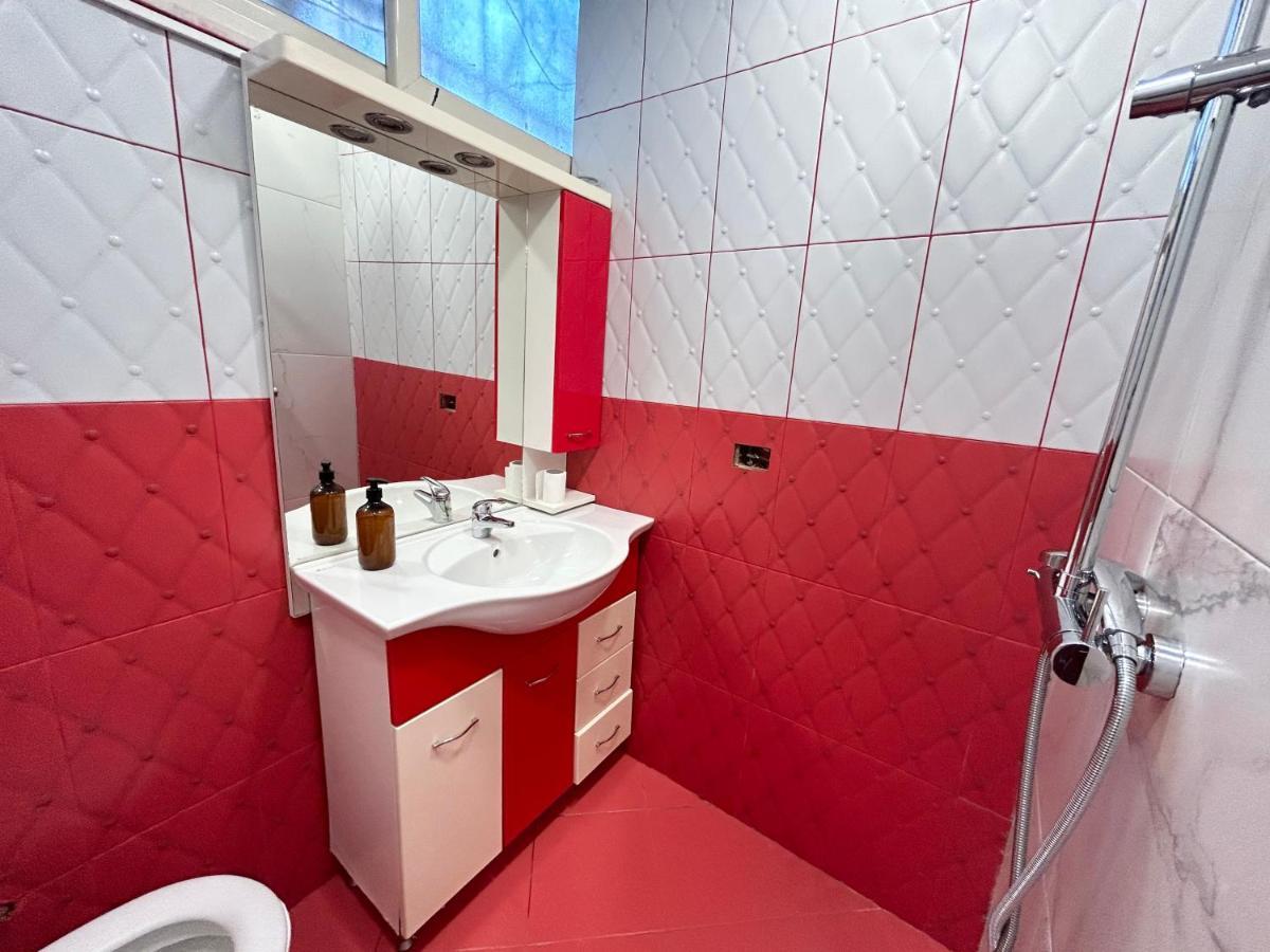 Tirana Inn Hotel Bagian luar foto