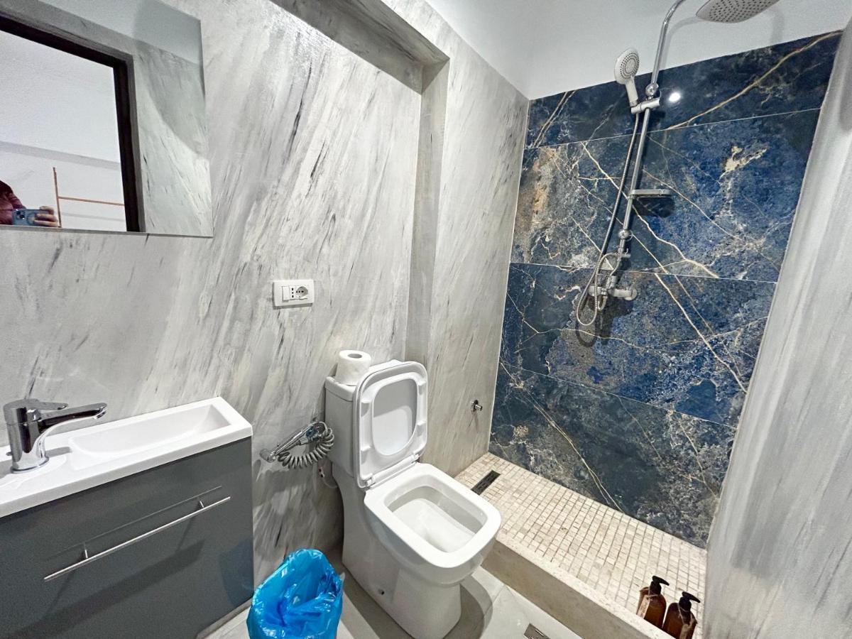 Tirana Inn Hotel Bagian luar foto